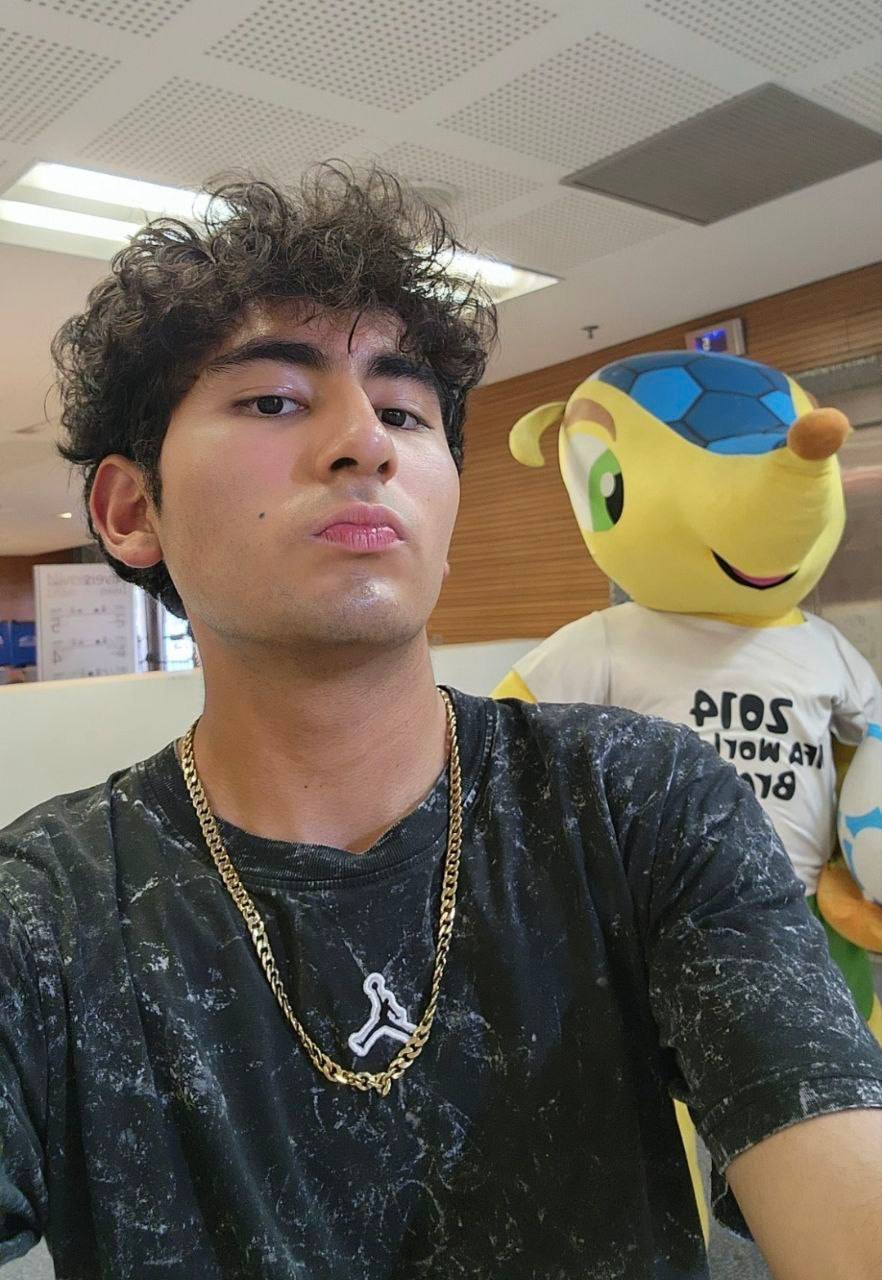 Jairo León